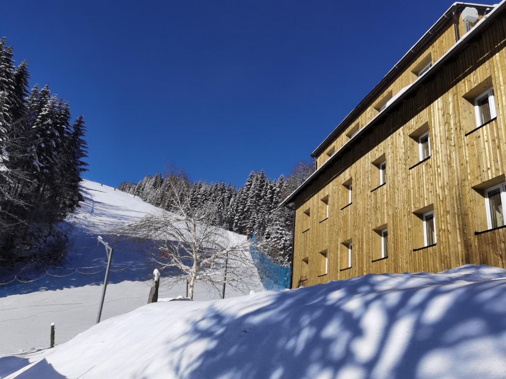 Apartments Rogla Jurgovo - Ski In Ski Out Lukanja Extérieur photo
